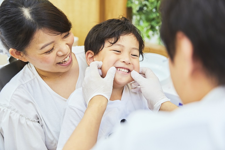 子供も合わない被せ物で噛み合わせが悪くなります